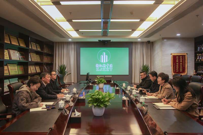 鄞州區(qū)人大常委會(huì)黨組書記、主任楊慧芳一行蒞臨我司走訪調(diào)研